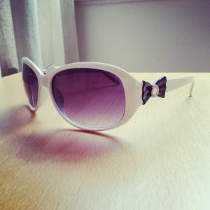 White Acrylic Sunglasses With Bows