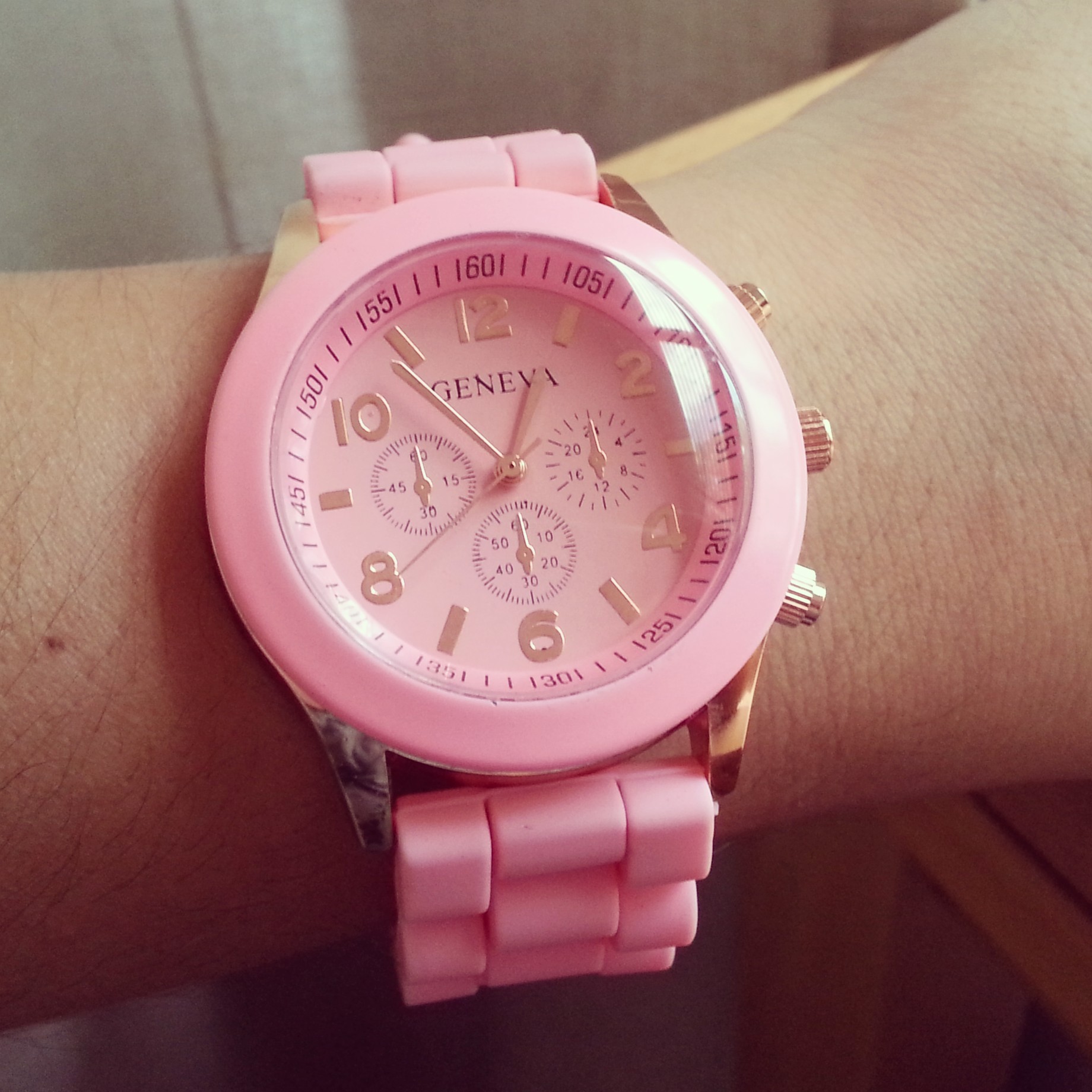 Pink Watch With Rose Gold Details on Luulla